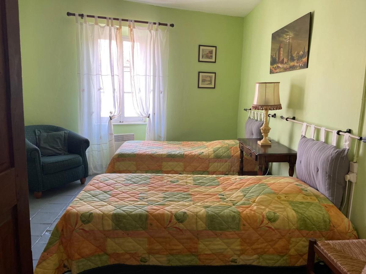 Montagne D'Alaric Apartment Moux Ngoại thất bức ảnh