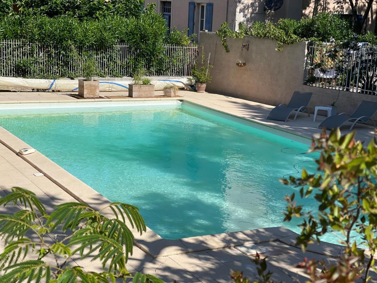 Montagne D'Alaric Apartment Moux Ngoại thất bức ảnh