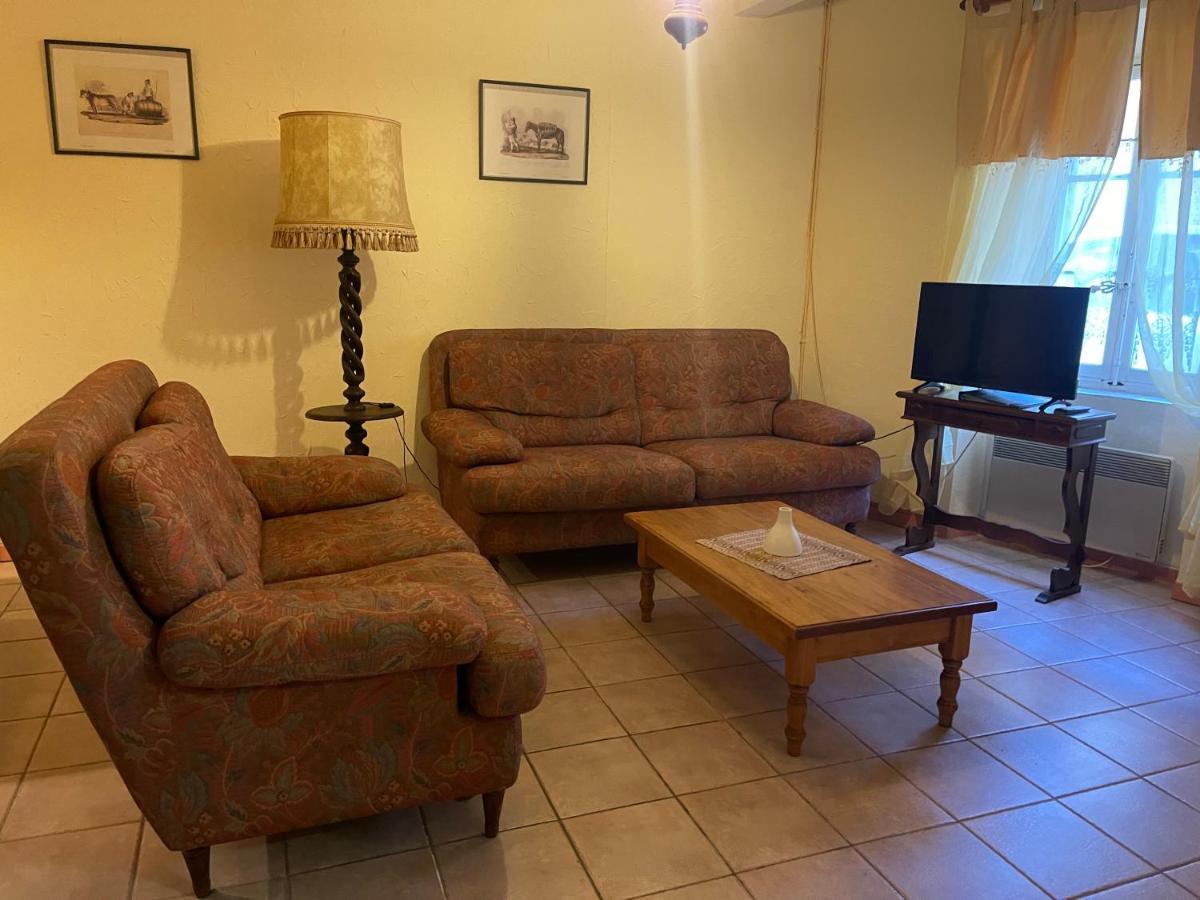 Montagne D'Alaric Apartment Moux Ngoại thất bức ảnh